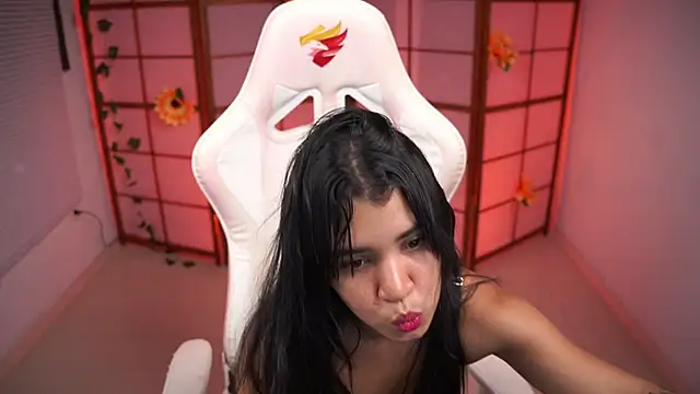 its lola24 online show from 4, 10, 2025