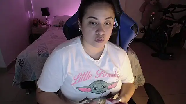LauraHawkes online show from 27, 6, 2026