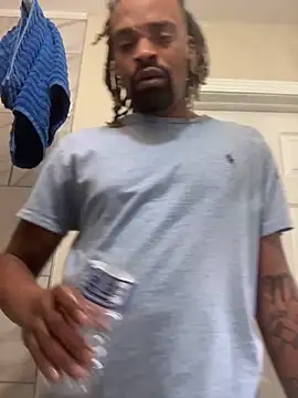 Snapshot of 1BeautyN1Beast chatting on 15, 1, 2025 1BeautyN1Beast online show from 15, 1, 2025