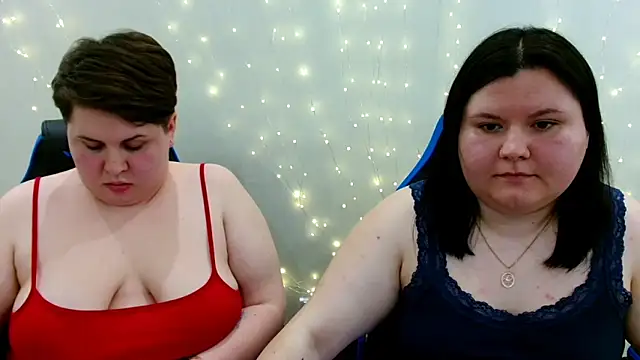 BeckyAndHellen online show from 19, 4, 2026