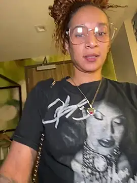 Shuggabutt online show from 25, 4, 2026