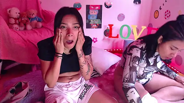 Snapshot of Yaumiko chatting on 13, 3, 2025 Yaumiko online show from 13, 3, 2025