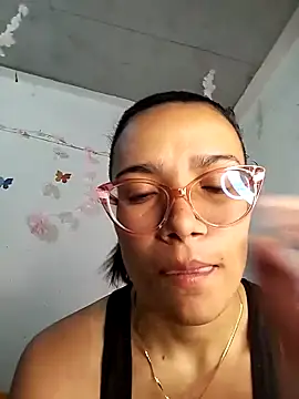 Snapshot of Yaumiko chatting on 2, 2, 2026 Yaumiko online show from 2, 2, 2026