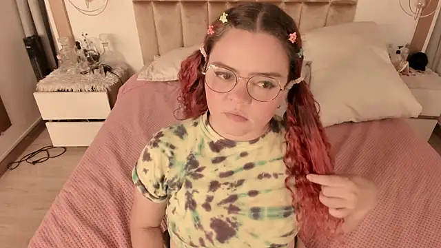 Twwiiggy online show from 17, 3, 2025