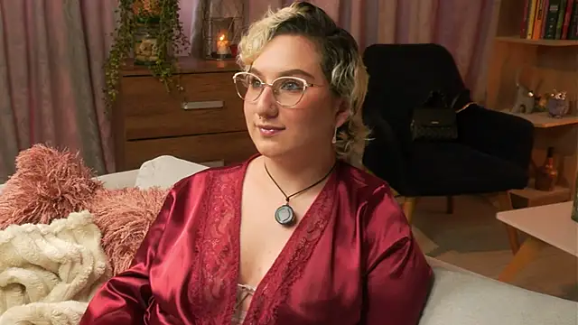 Ximenna Cruz online show from 24, 4, 2026