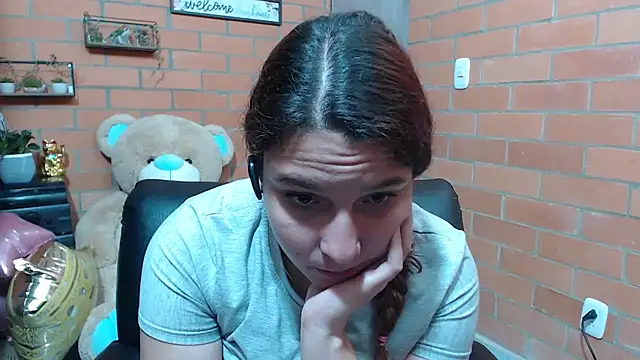 alexia 87 online show from 10, 11, 2025