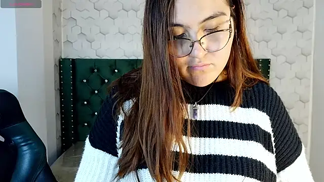 conniejames m online show from 28, 7, 2026