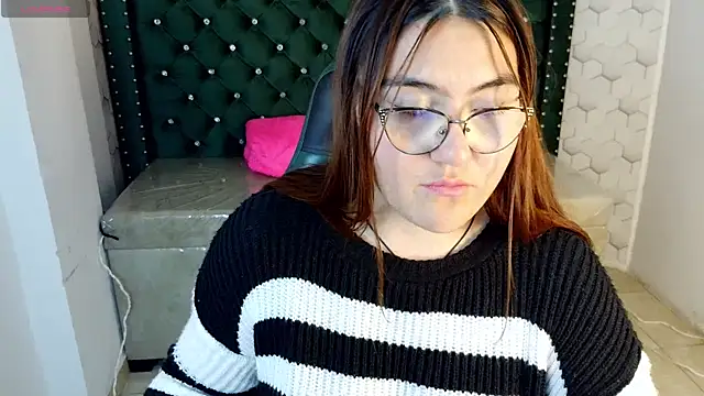 conniejames m online show from 28, 7, 2026