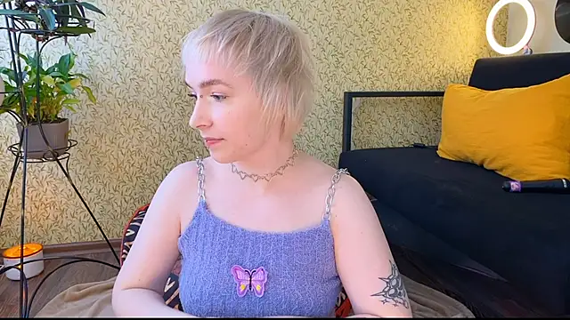 EmmyAmbros online show from 9, 3, 2025