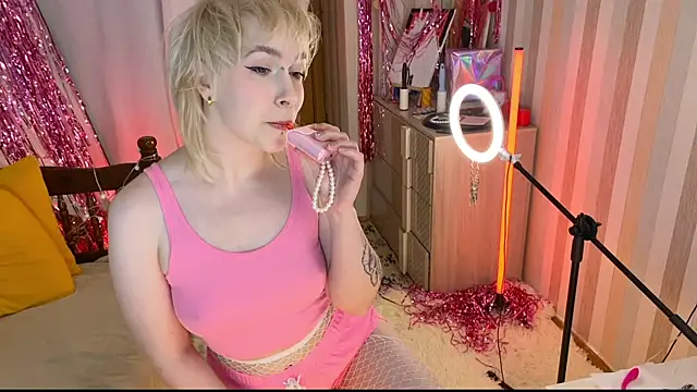 EmmyAmbros online show from 5, 2, 2026