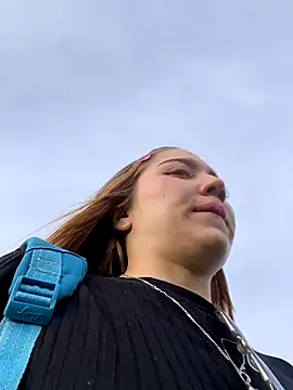 Snapshot of melody-dy chatting on 29, 10, 2025 melody-dy online show from 29, 10, 2025