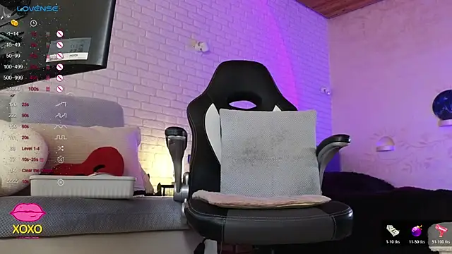 misskaassandraa online show from 6, 11, 2025