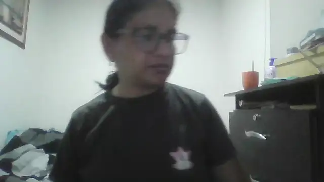 Snapshot of titssmall123 chatting on 2, 2, 2026 titssmall123 online show from 2, 2, 2026