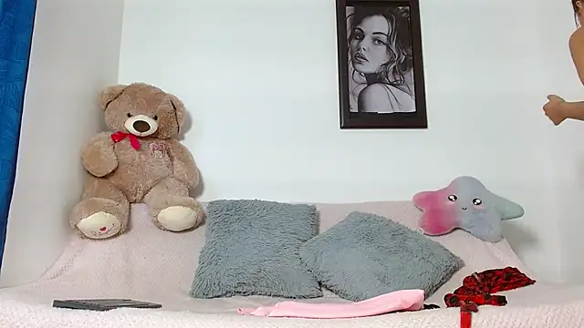 Baby Lovehot 1 online show from 27, 4, 2026