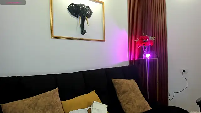 Zayda 1 online show from 13, 10, 2025