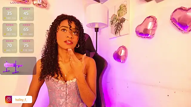 Heily Fox online show from 8, 3, 2025