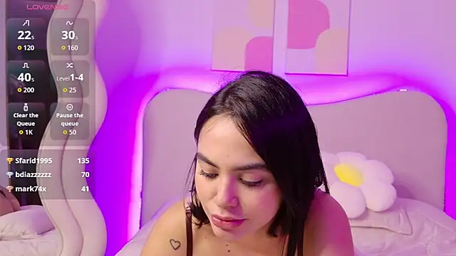 Snapshot of innocentlady_ chatting on 7, 11, 2025 innocentlady online show from 7, 11, 2025