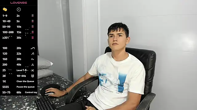 Jacobb Lee online show from 13, 1, 2025