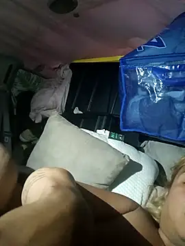 Snapshot of allissonw13 chatting on 10, 9, 2025 allissonw13 online show from 10, 9, 2025