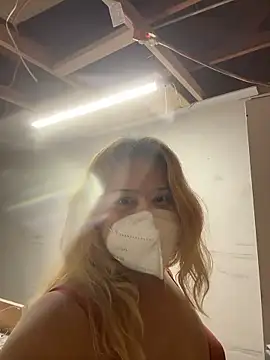 Snapshot of allissonw13 chatting on 18, 1, 2026 allissonw13 online show from 18, 1, 2026