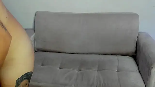 Lilacutte  online show from 18, 3, 2025