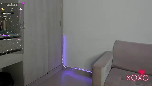 Lilacutte  online show from 22, 10, 2025