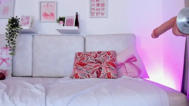 Snapshot of Malka_Burning chatting on 15, 9, 2025 Malka Burning online show from 15, 9, 2025