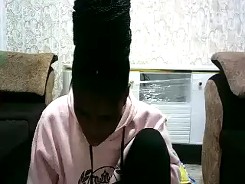 hottgirlval online show from 12, 12, 2024