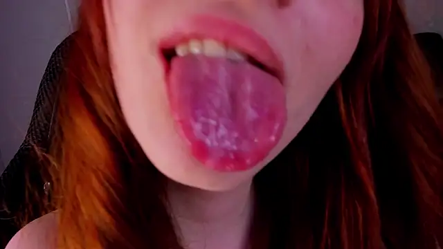 Snapshot of BridgetDay chatting on 18, 1, 2025 BridgetDay online show from 18, 1, 2025