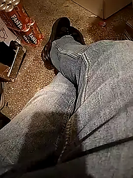 A man in public online show from 12, 10, 2025