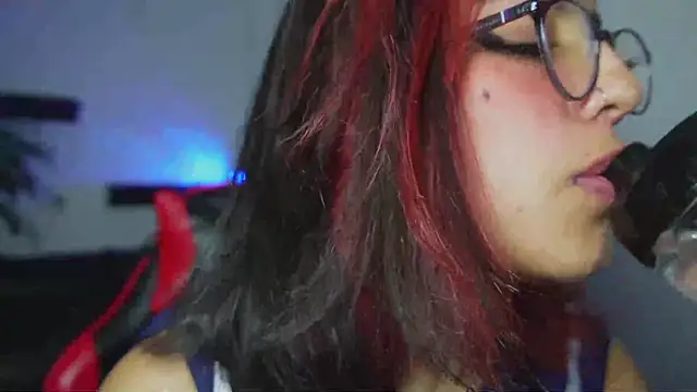 cute hollywood online show from 8, 10, 2025