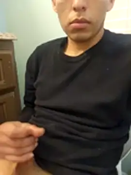 Snapshot of Jonathan100pre chatting on 1, 12, 2025 Jonathan100pre online show from 1, 12, 2025