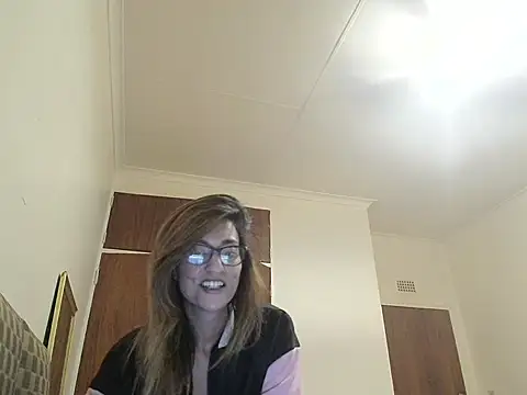 karmicQueen669 online show from 29, 4, 2026