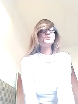 karmicQueen669 online show from 7, 5, 2026