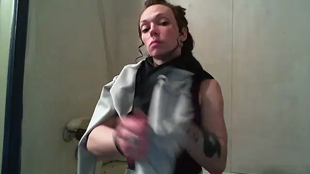 Snapshot of Genevieve143 chatting on 26, 2, 2025 Genevieve143 online show from 26, 2, 2025