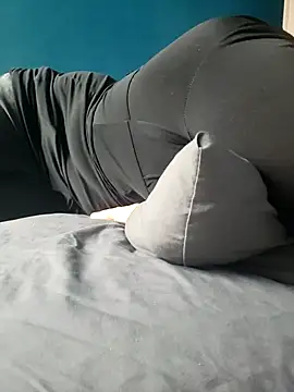 cruellaculdenfer67 online show from 10, 10, 2025