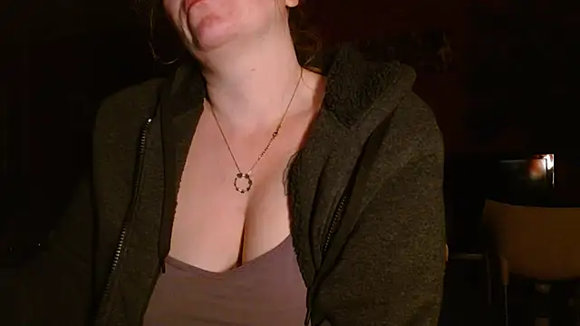 cruellaculdenfer67 online show from 28, 3, 2026