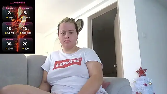 saramartinez1000 online show from 20, 12, 2024