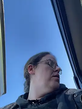 velvetta  online show from 20, 12, 2025