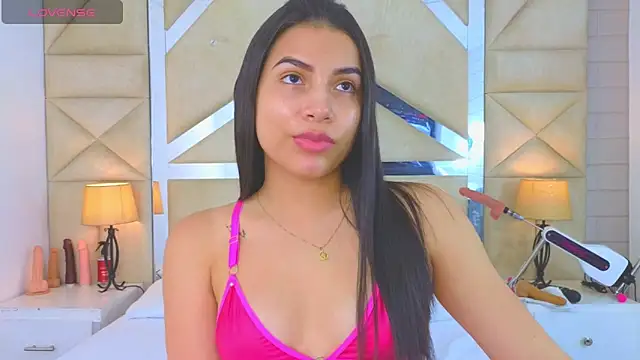 Tiphani walker  online show from 30, 9, 2025