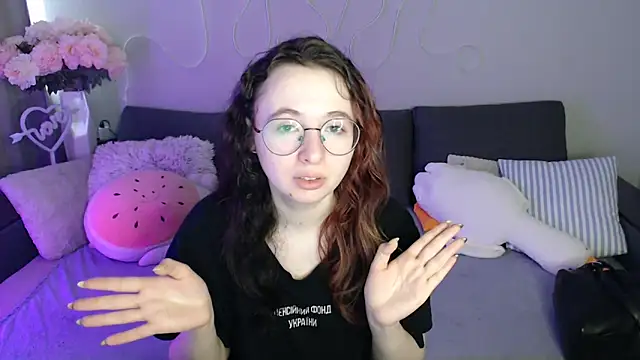 Mini Diva online show from 25, 5, 2026