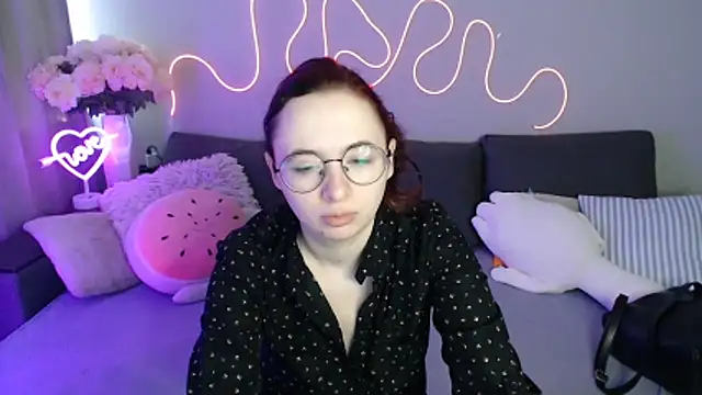 Mini Diva online show from 21, 6, 2026