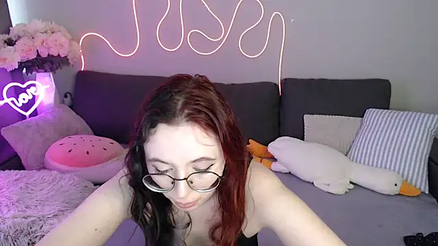 Mini Diva online show from 27, 6, 2026