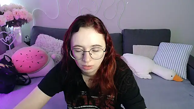Mini Diva online show from 5, 7, 2026