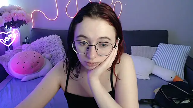 Mini Diva online show from 14, 7, 2026