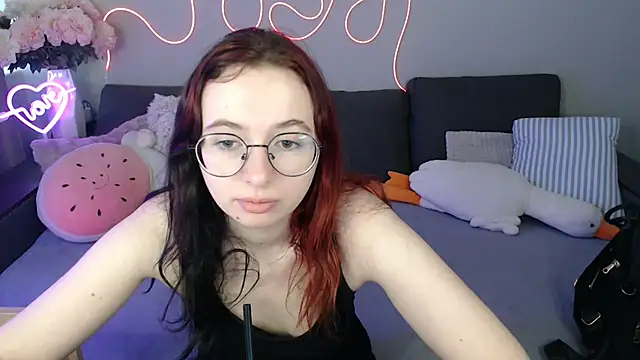 Mini Diva online show from 1, 8, 2026