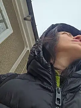 lovewildguy1 online show from 2, 4, 2026