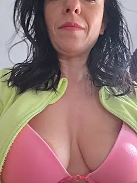 lovewildguy1 online show from 27, 4, 2026