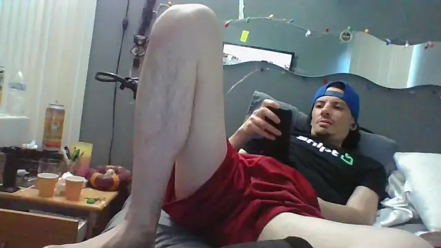 Snapshot of gifted723 chatting on 4, 12, 2025 gifted723 online show from 4, 12, 2025