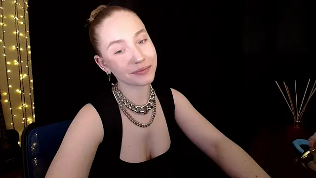 Snapshot of SindiWatsoon chatting on 28, 3, 2026 SindiWatsoon online show from 28, 3, 2026